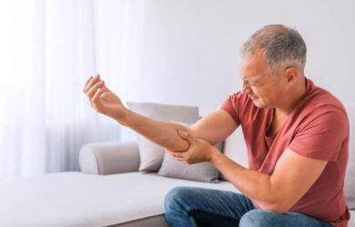 Elbow Wrist and Hand Pain Physiotherapy Edmonton | Family